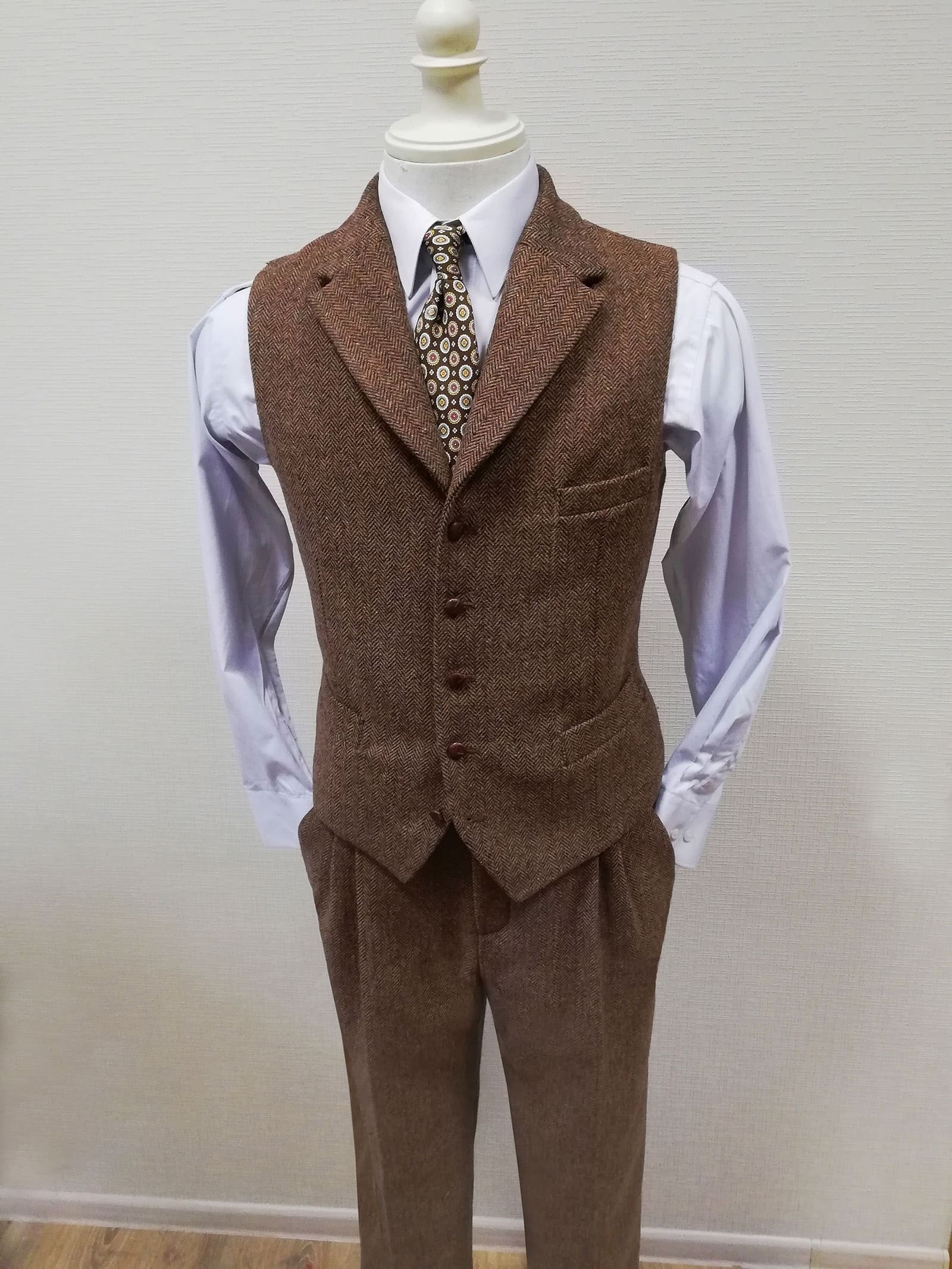 Мужской костюм из Harris Tweed